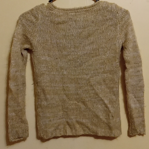 Spring  sweater - Picture 2 of 2